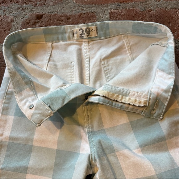 We The Free Blue and White Plaid Just Float On high-waist flare jeans size 29 - Picture 4 of 16